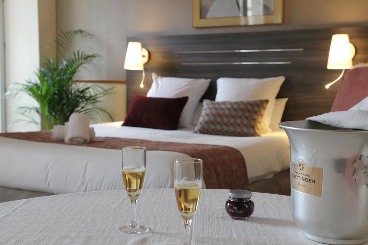 Hotel Cerise - Les Sources Luxeuil-Les-Bains Εξωτερικό φωτογραφία