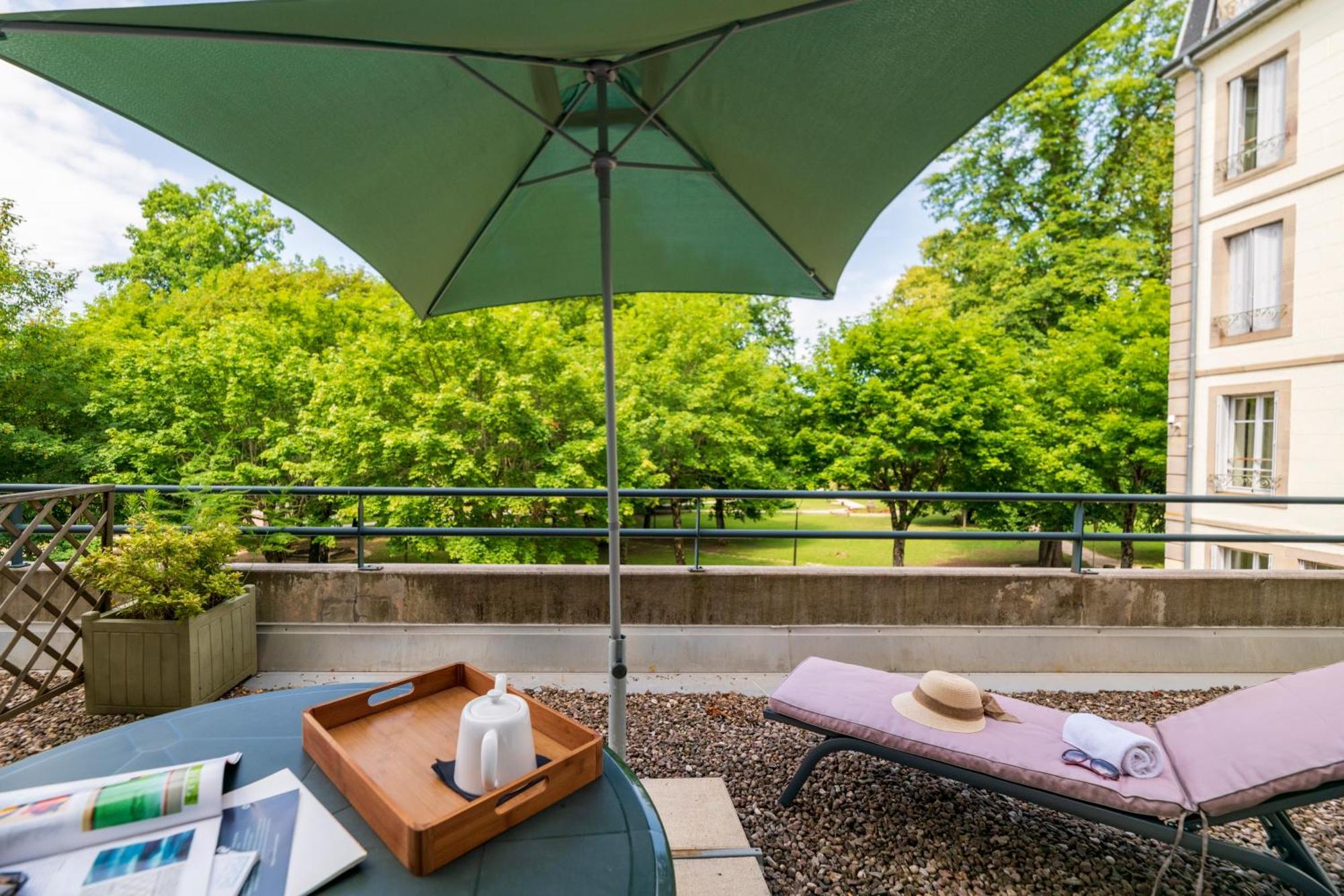 Hotel Cerise - Les Sources Luxeuil-Les-Bains Εξωτερικό φωτογραφία